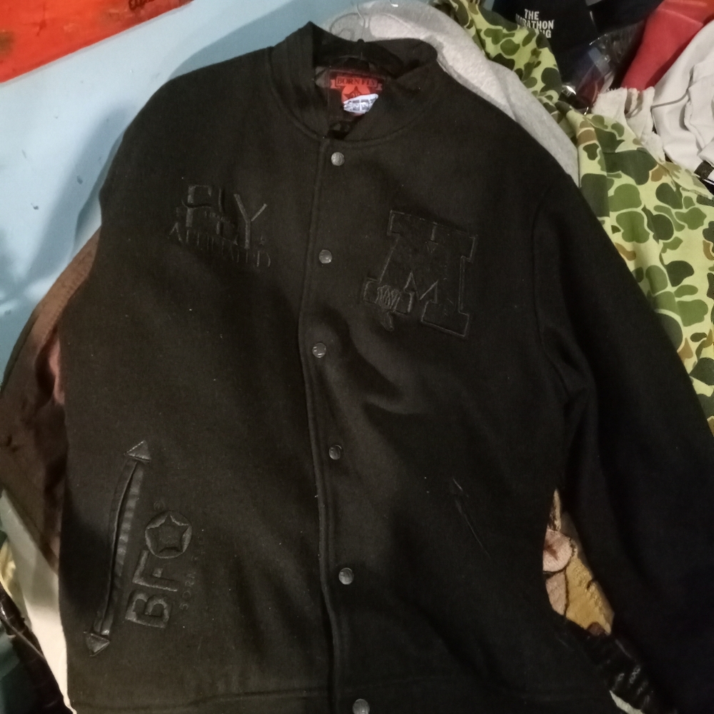 Ja - Picture 2 of 2